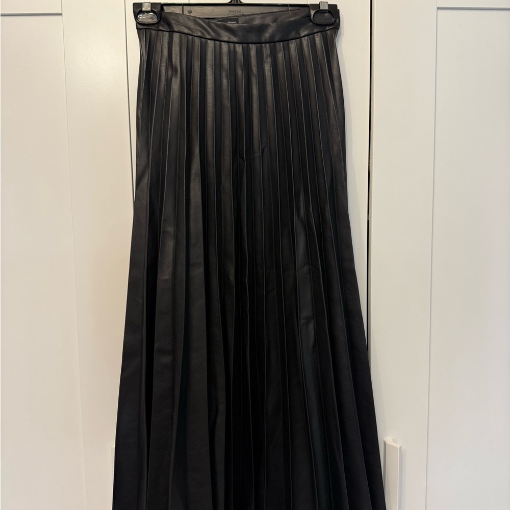 Mango Black Maxi Pleated Skirt